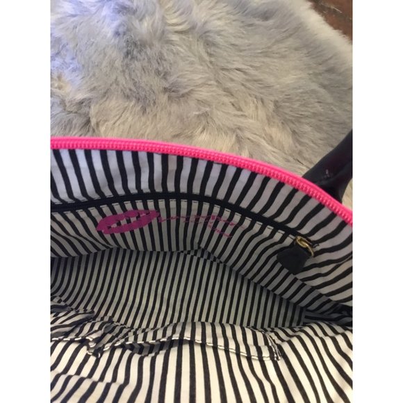 Betsey Johnson Fuchsia Pink Handbag or Crossbody Purse NWOT - Picture 8 of 11